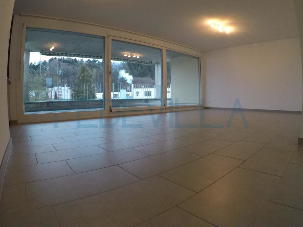 Moderne Wohnung mit grosszügiger Terrasse 2557 Studen 2557 Studen